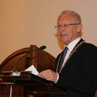 OB Dr. Holzinger am Rednerpult