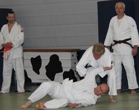 So schnell landet man auf der Matte