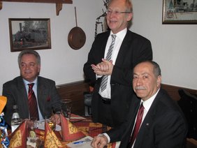 Oberbürgermeister Dr. Ivo Holzinger bedankt sich