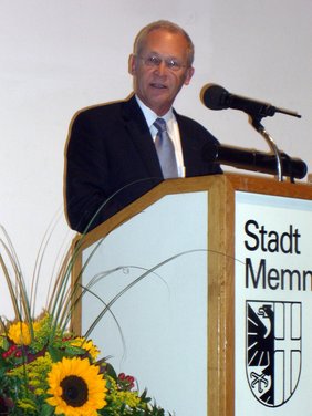 Oberbürgermeister Dr. Ivo Holzinger und Professor Dr. Gerhard Waschler sprachen bei der Eröffnung zu den geladenen Ehrengästen