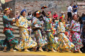 Das Oriental Dance Ensemble