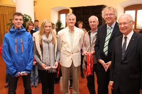 Chris Ekkelboom und Julia Klaus zusammen mit Herbert Diefenthaler, Johnny Ekkelboom, Otfried Richter und Oberbürgermeister Dr. Ivo Holzinger