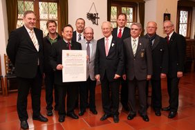 Nach der Verleihung der Ehrenmitgliedschaft des BDK an Eugen Müller