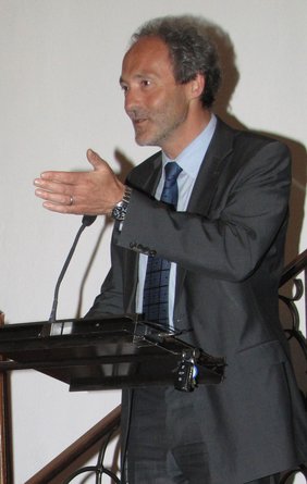 Überbrachte die Grüße des Landkreises: Landrat Hans Joachim Weirather