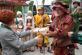 Übergabe der Sendbriefe