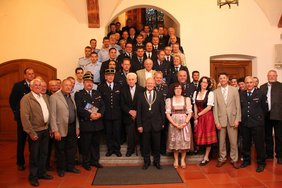 Gruppenbild im Rathaus