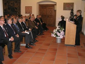 Die Begrüßung der Gäste in der Rathaushalle.