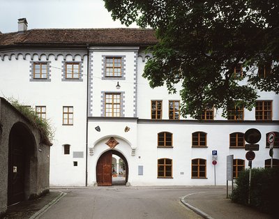 Eingang Antonierhaus