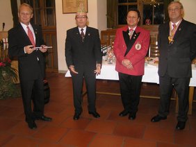 Die Ehrengäste in der Memminger Rathaushalle.