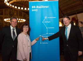 Das Roll-Up mit der Streckenführung wird von Böckh, Slama und Riese präsentiert.