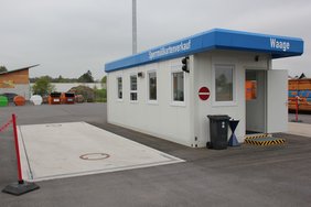 Die Waage im Einfahrtsbereich des neuen WuP