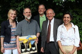 Martin Kreiser und das Projektteam: Quartiersmanagerin Isabel Schötta, Kämmereileiter Jörg Imminger, Sozialreferatsleiter Manfred Mäuerle und Quartiersmanagerin Katrina Dibah-Lavorante