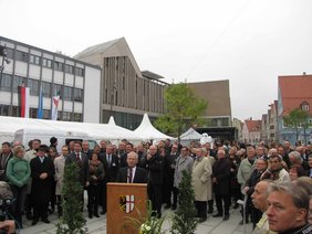 Bei der Eröffnung des neuen Schrannenplatzes