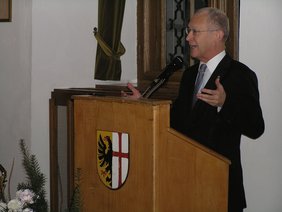 Oberbürgermeister Dr. Ivo Holzinger bei seiner Ansprache.