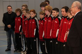 Die D-Junioren mit ihrem Trainer Stefan Fuhrmann