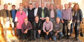 Gruppenbild im Rathaus mit OB